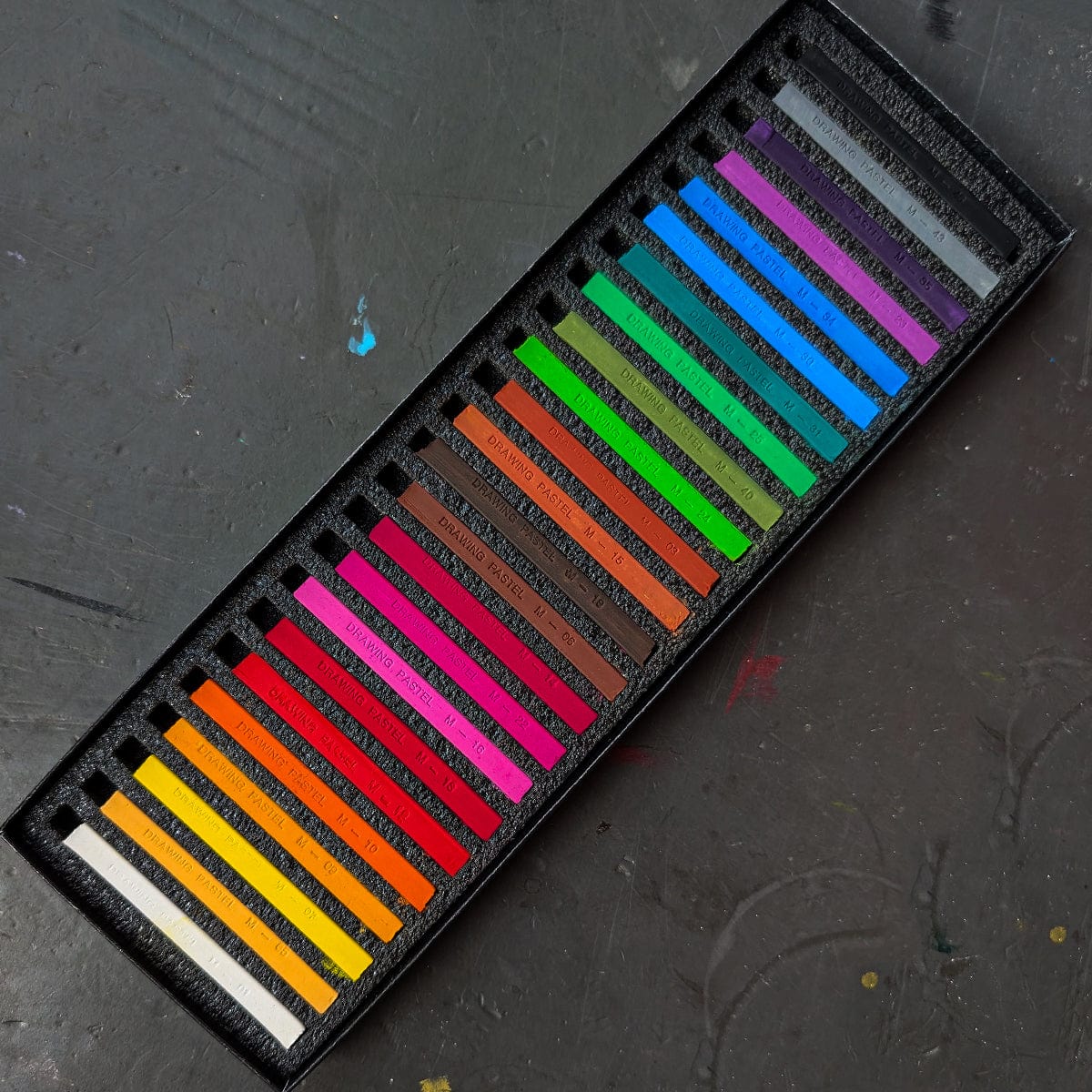 Mungyo Hard Pastel Set Mungyo - Artists' Drawing Pastels - Set of 24 Colours