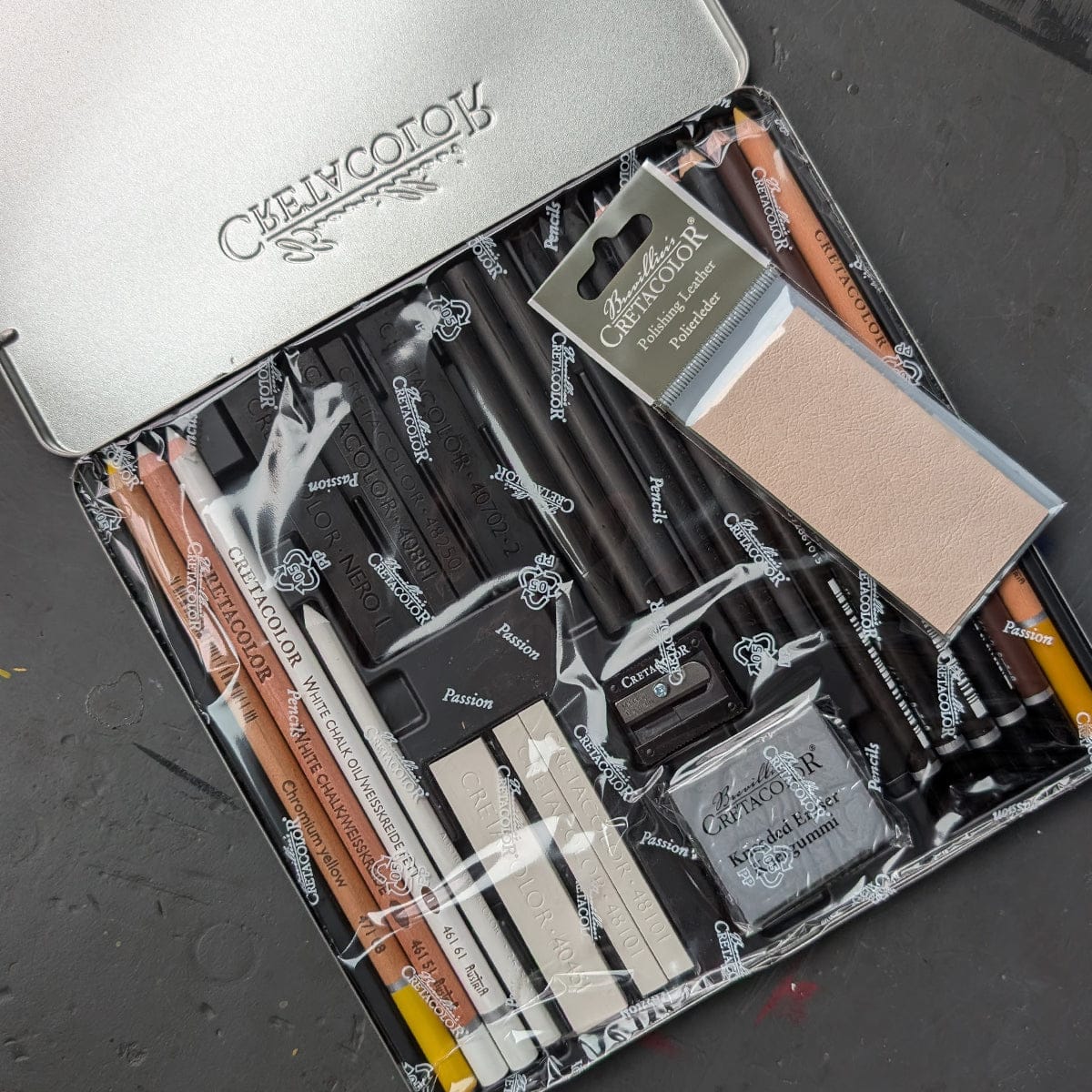 Brevillier's Drawing Set Brevillier's Cretacolor - Drawing Set - Wolf Box - 25 Pieces