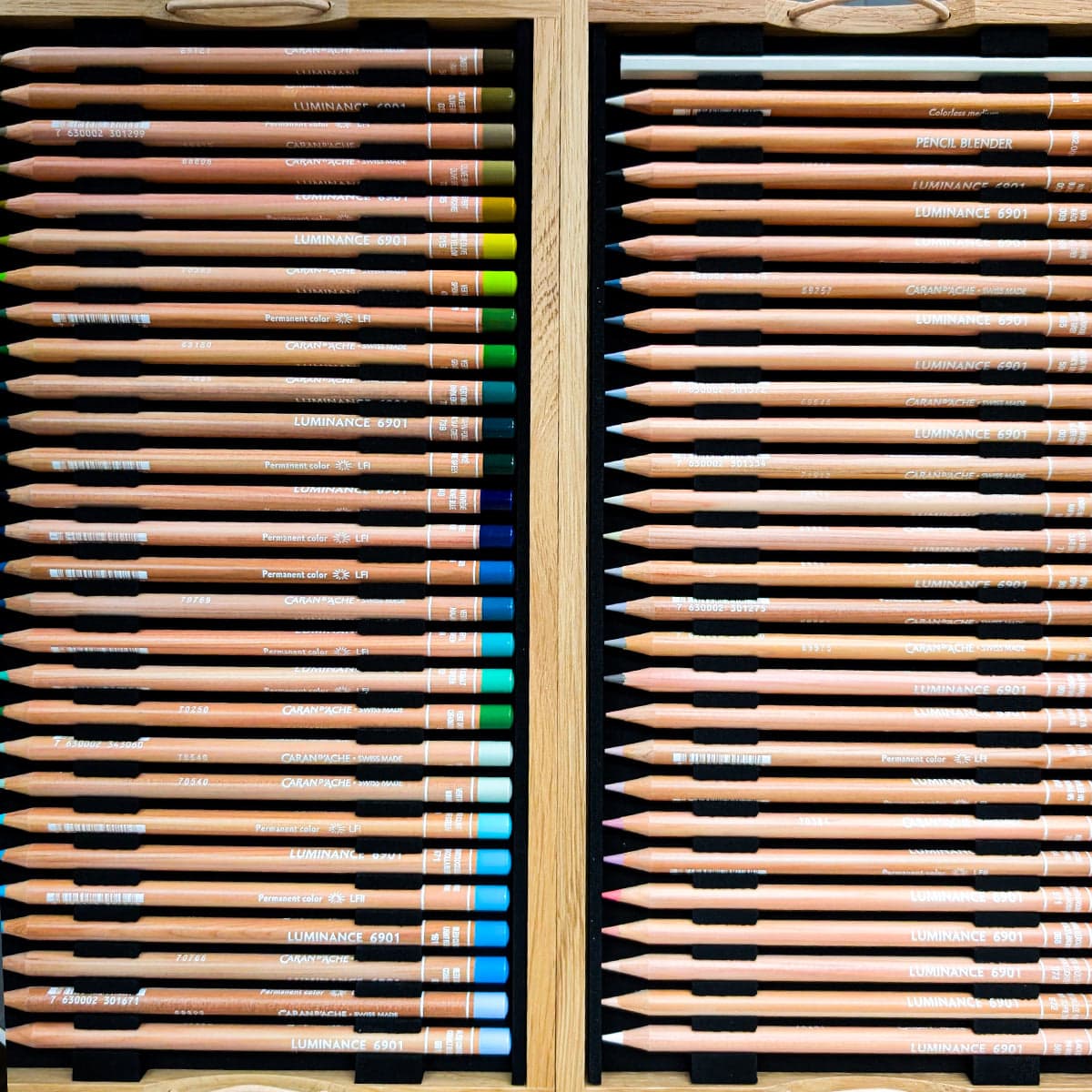 Caran d'Ache Colour Pencil Set Caran d'Ache - Luminance 6901 - Set of 100 Colour Pencils in a Wooden Storage Case