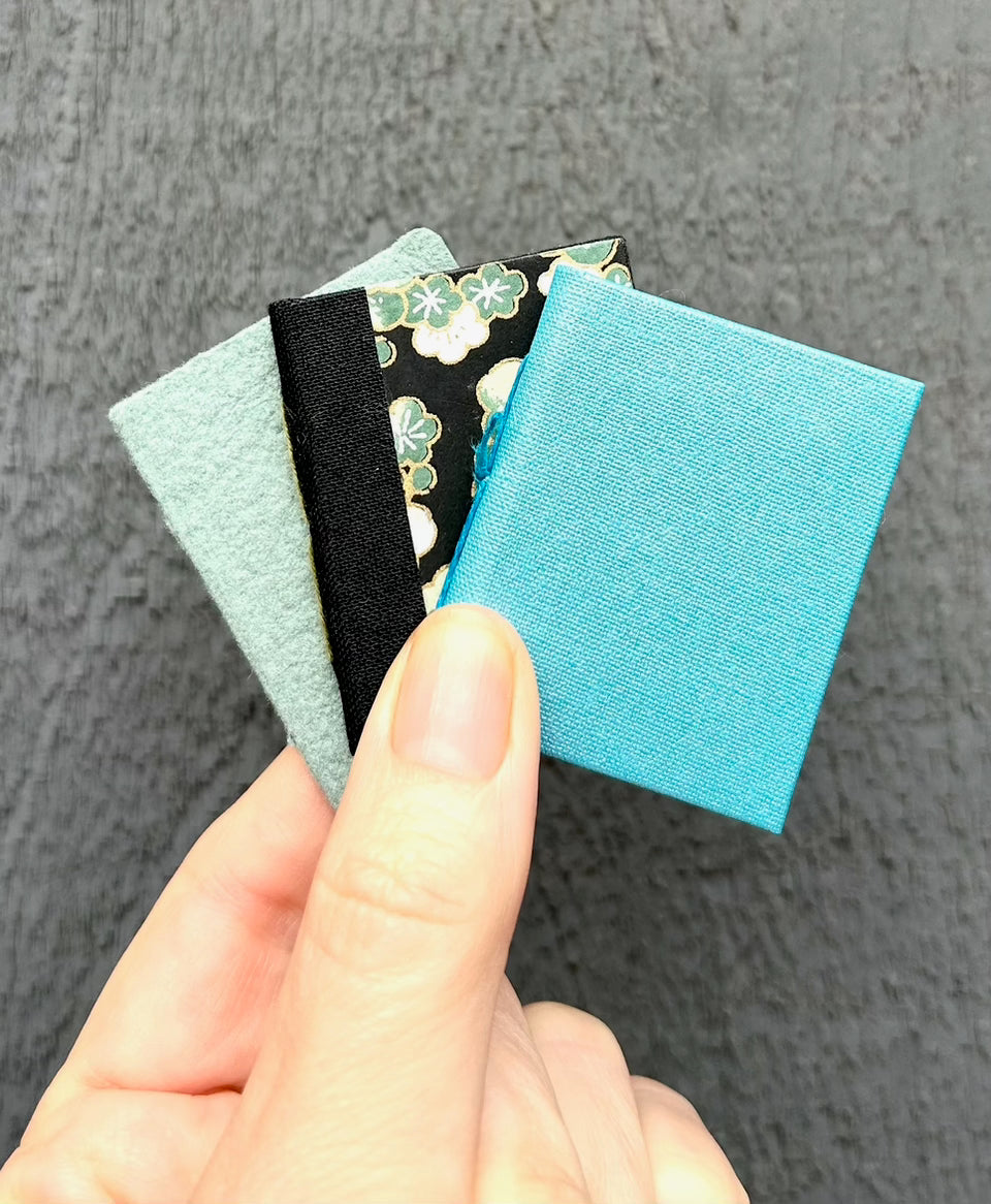 Gwartzman's Art Supplies Event Tiny Books Workshop