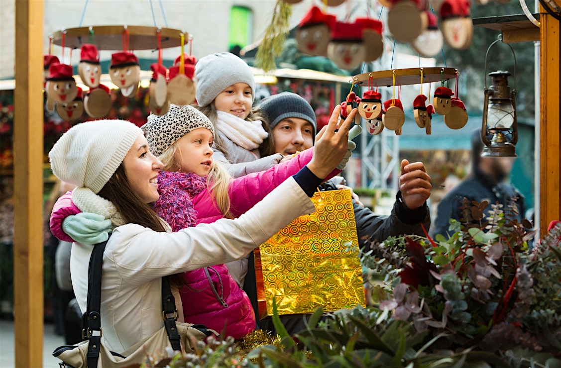 Christmas Market by Toronto Art Crawl