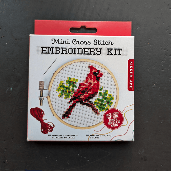 Kikkerland Design Inc. Needlecraft Kit Kikkerland - Mini Cross Stitch Embroidery Kit - Cardinal