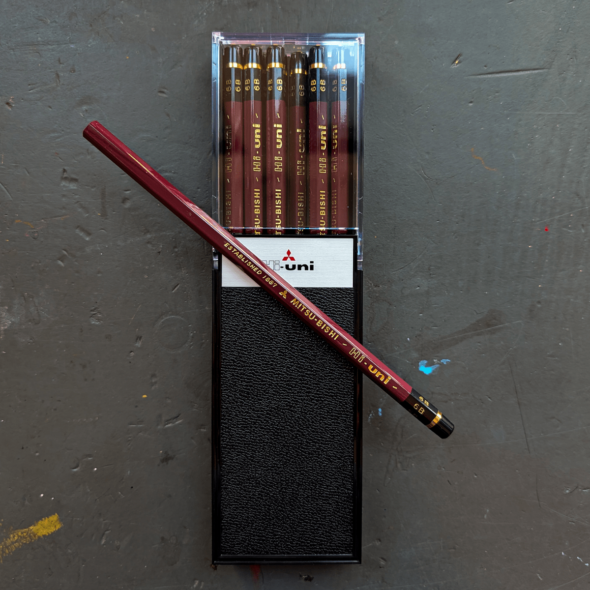 Mitsubishi Graphite Pencil Set 6B Mitsubishi - Hi-uni  Professional Graphite Pencils - Cases of 12