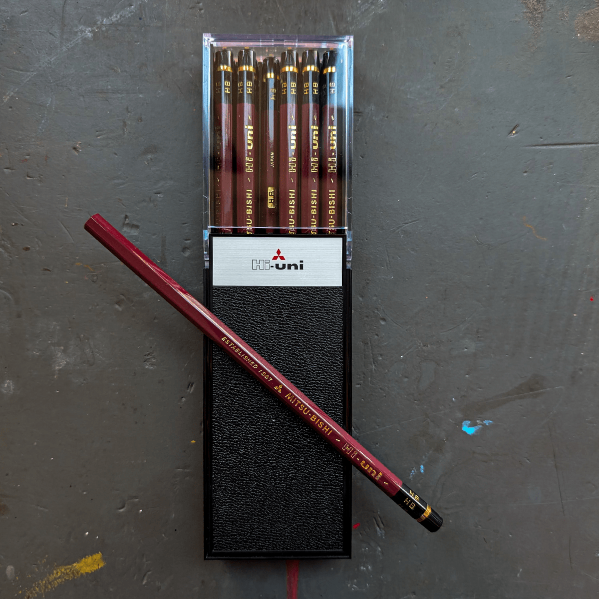 Mitsubishi Graphite Pencil Set HB Mitsubishi - Hi-uni  Professional Graphite Pencils - Cases of 12