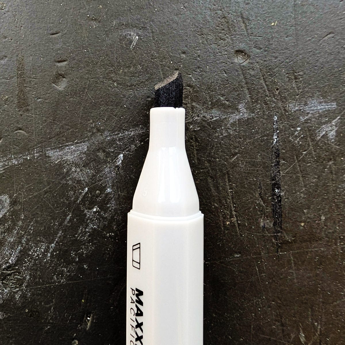 Pacific Arc Alcohol-Based Marker Set Maxxliner - Alcohol Ink Art Markers - Set of 6 - Neutral Grey