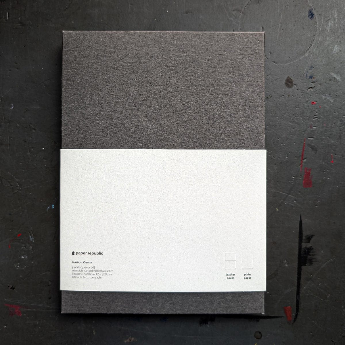 Paper Republic Notebook - Blank Paper Republic - Grand Voyageur - XL Leather Journal - Venezia