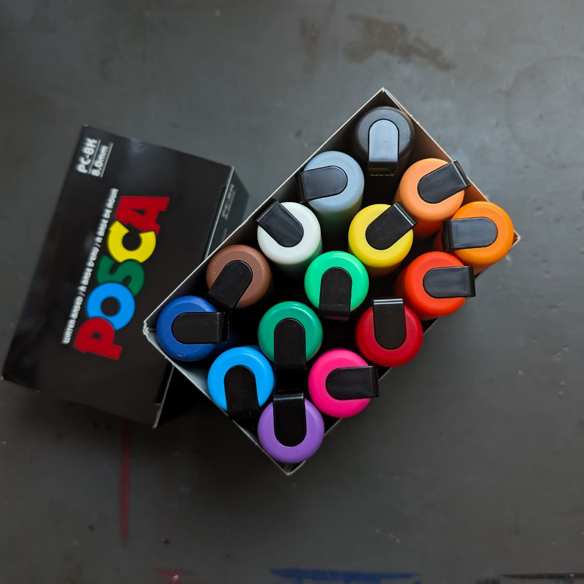 Posca Paint Marker Set Posca - PC-8K - Broad Chisel Tip Paint Markers - Set of 15 Colours