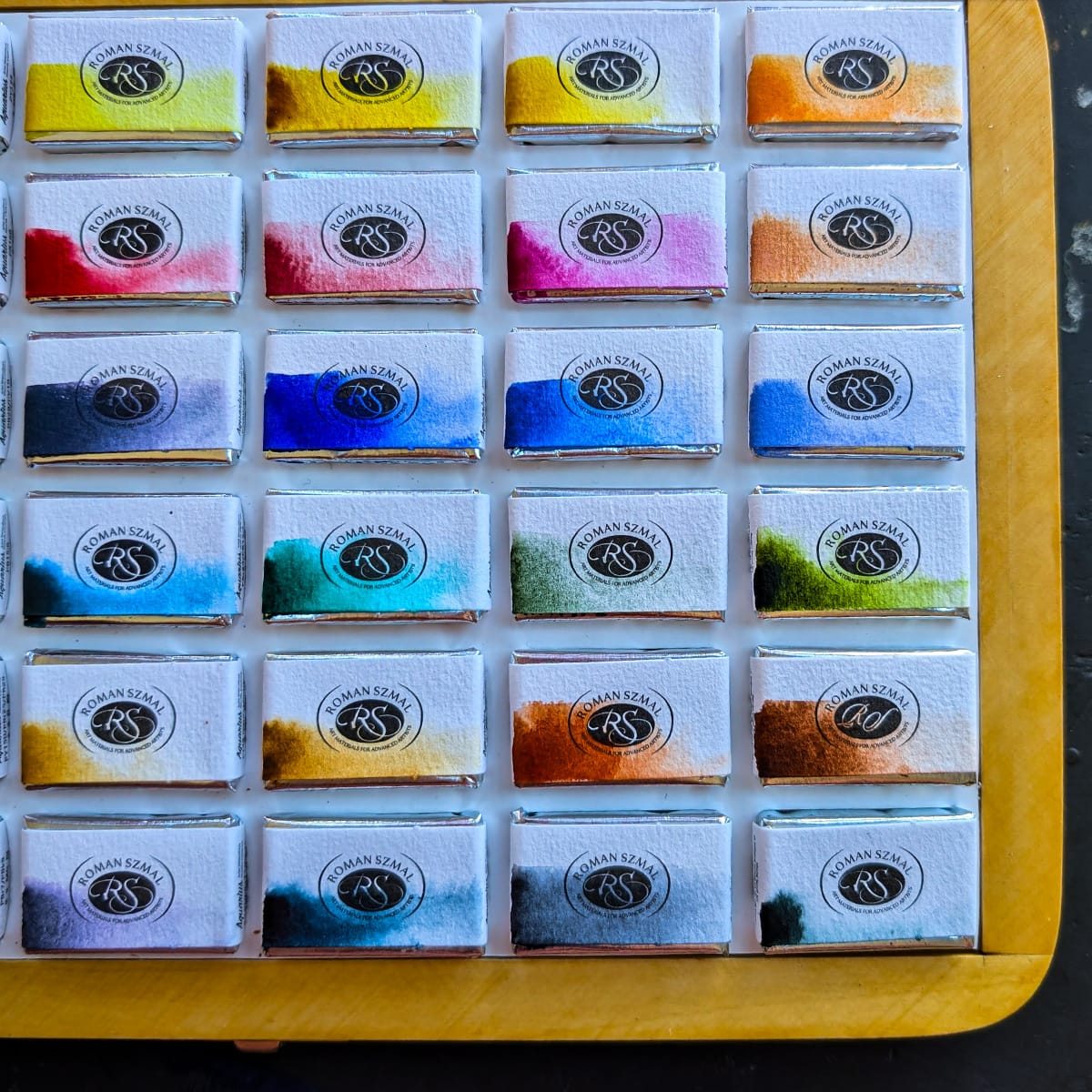 Roman Szmal Watercolour Set Roman Szmal - Aquarius Watercolour Set - Krzysztof Ludwin's Pallette - 36 Full Pans