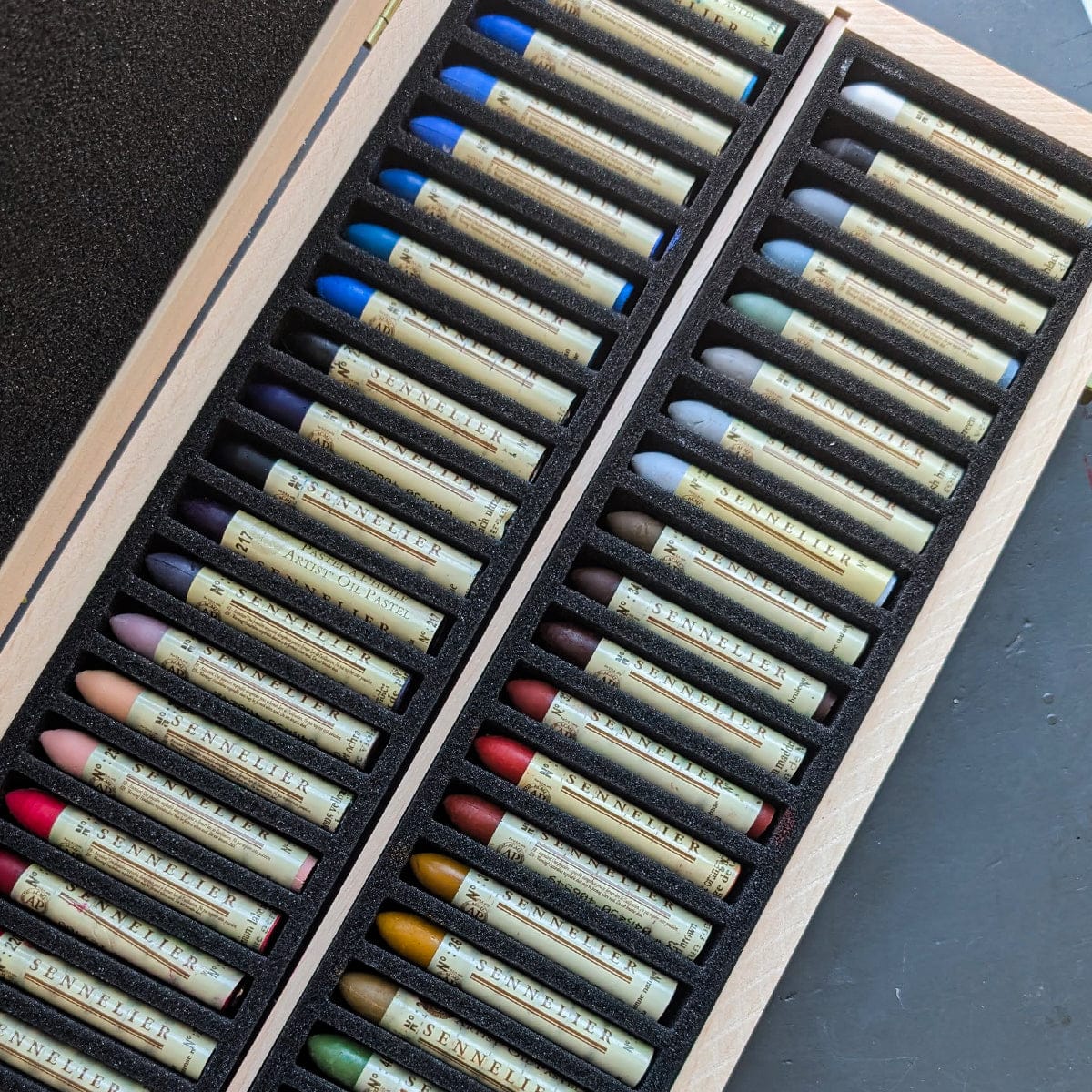 Sennelier Oil Pastel Set Sennelier - Oil Pastels - Wooden Box Set - 50 Colours