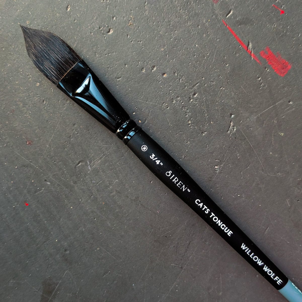 Willow Wolfe Synthetic Brush 3/4" Willow Wolfe - Siren Artist Brushes - Series 1100 - Cat's Tongues